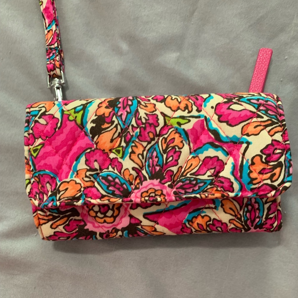 Vera Bradley Smartphone Wristlet